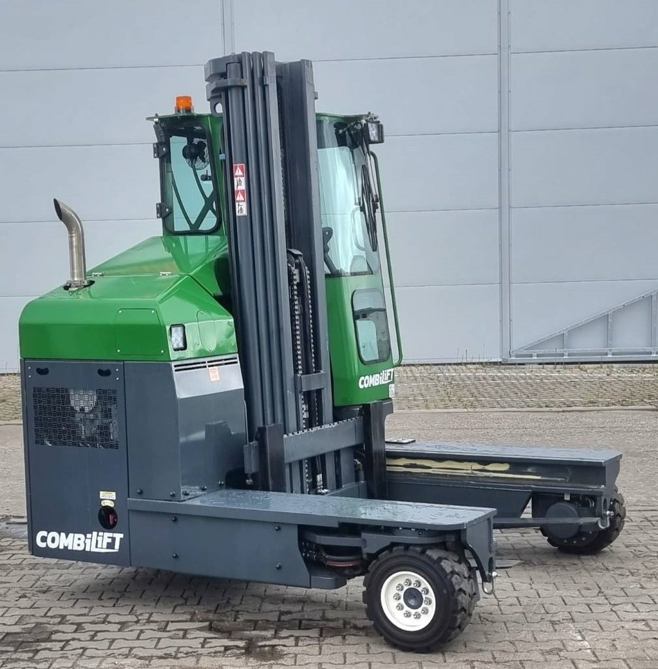 Combilift C 4000 MK4 DIESEL - 4-smjerni regalni viličar: slika Combilift C 4000 MK4 DIESEL - 4-smjerni regalni viličar Combilift C 4000 MK4 DIESEL - 4-smjerni regalni viličar: slika Combilift C 4000 MK4 DIESEL - 4-smjerni regalni viličar