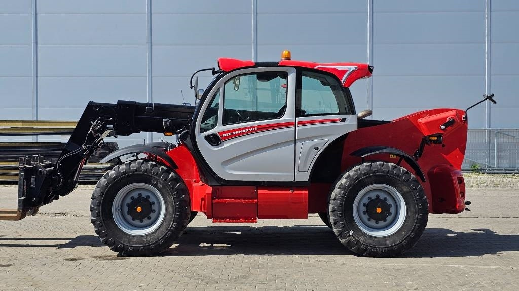 Manitou MLT 961 145 V + L JD ST4 S1 ELITE - Teleskopski rukovatelj: slika Manitou MLT 961 145 V + L JD ST4 S1 ELITE - Teleskopski rukovatelj Manitou MLT 961 145 V + L JD ST4 S1 ELITE - Teleskopski rukovatelj: slika Manitou MLT 961 145 V + L JD ST4 S1 ELITE - Teleskopski rukovatelj