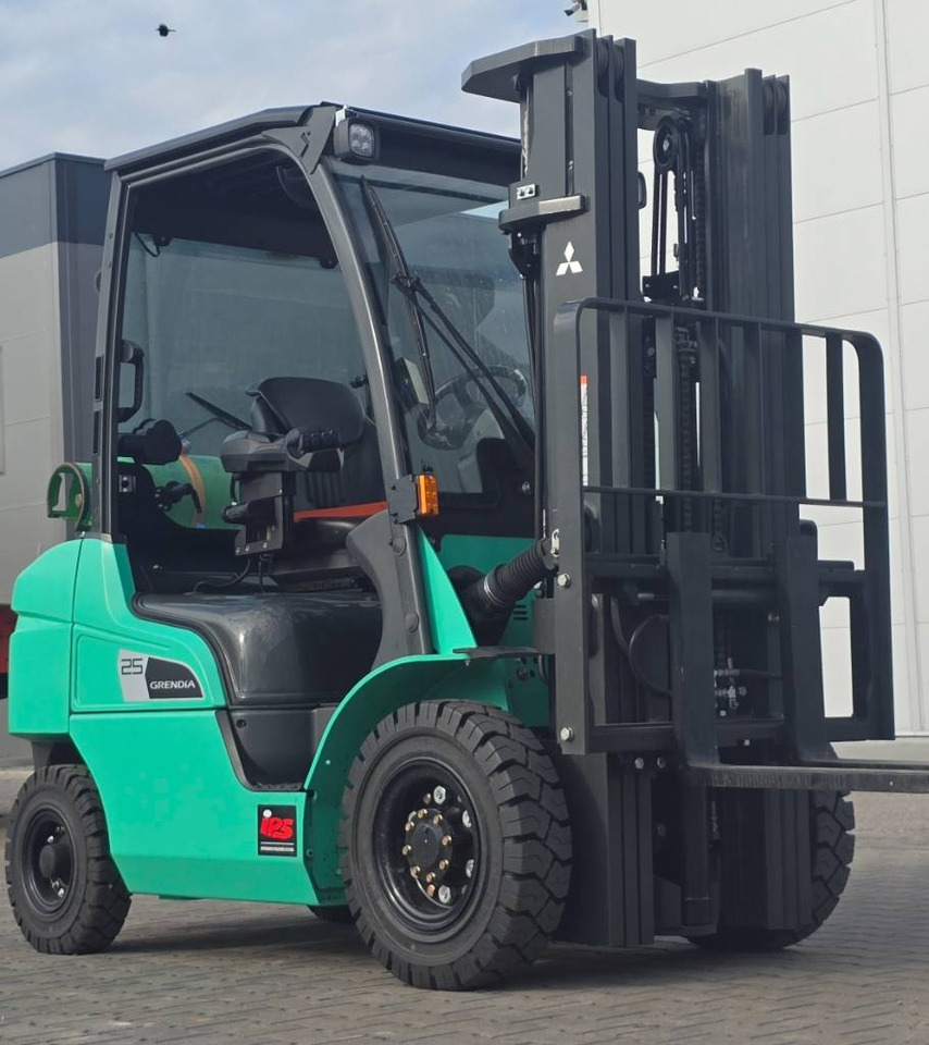 Mitsubishi FG 25 N DEMO like NEW - Plinski viličar: slika Mitsubishi FG 25 N DEMO like NEW - Plinski viličar Mitsubishi FG 25 N DEMO like NEW - Plinski viličar: slika Mitsubishi FG 25 N DEMO like NEW - Plinski viličar