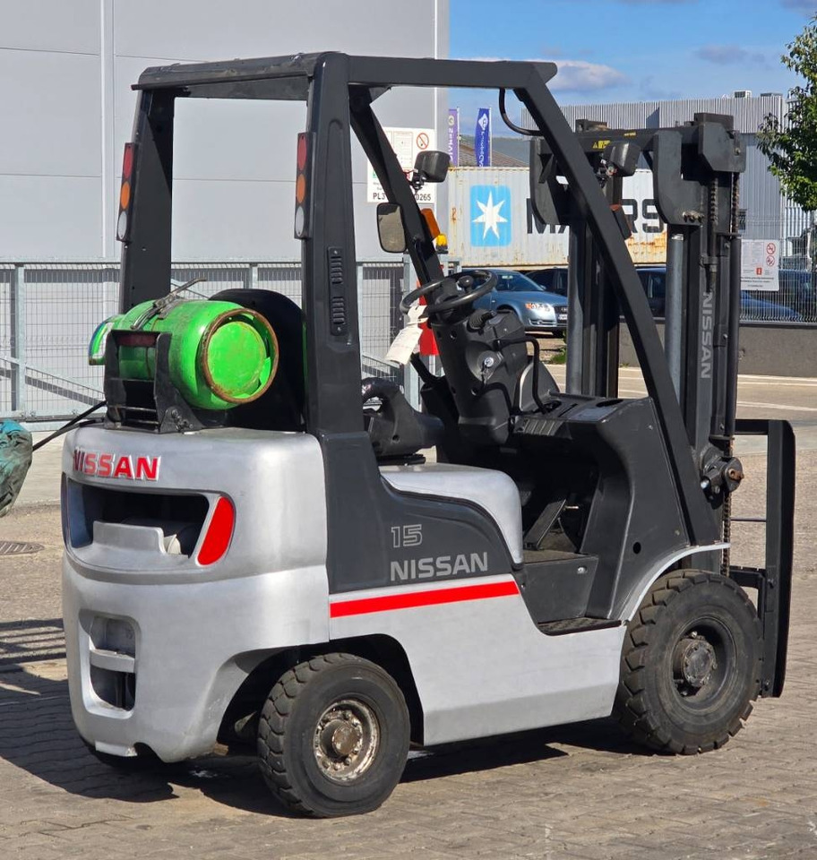Nissan L01A15 - Plinski viličar: slika Nissan L01A15 - Plinski viličar Nissan L01A15 - Plinski viličar: slika Nissan L01A15 - Plinski viličar