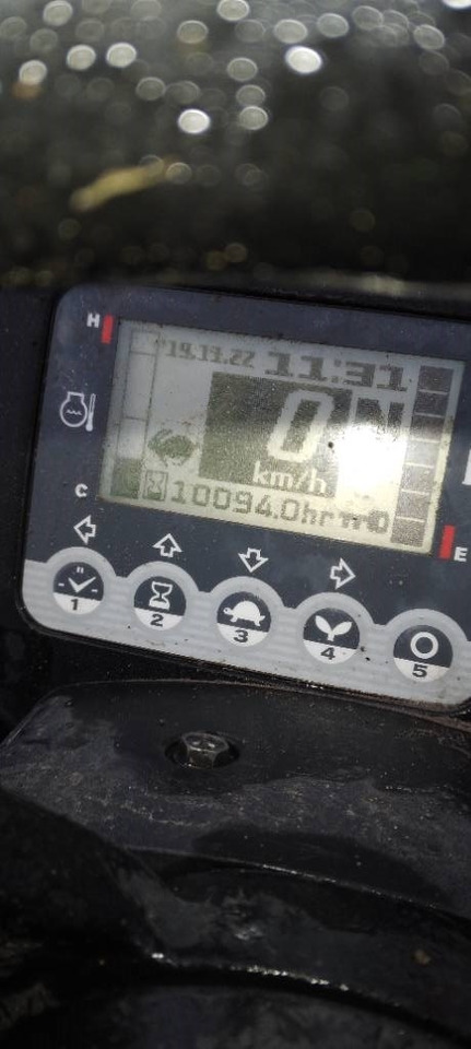 Diesel viličar UniCarriers D1F4A35 GX35: slika Diesel viličar UniCarriers D1F4A35 GX35