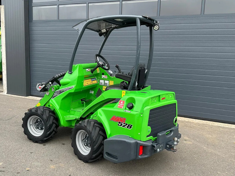Avant 528 mini-shovel - Kompaktni utovarivač gusjeničar: slika Avant 528 mini-shovel - Kompaktni utovarivač gusjeničar Avant 528 mini-shovel - Kompaktni utovarivač gusjeničar: slika Avant 528 mini-shovel - Kompaktni utovarivač gusjeničar