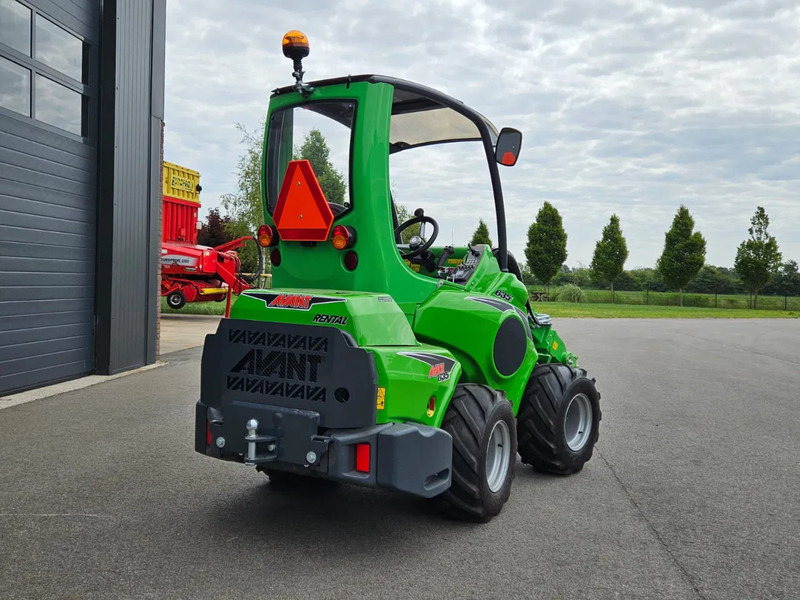 Avant 635i Rental mini-shovel - Kompaktni utovarivač gusjeničar: slika Avant 635i Rental mini-shovel - Kompaktni utovarivač gusjeničar Avant 635i Rental mini-shovel - Kompaktni utovarivač gusjeničar: slika Avant 635i Rental mini-shovel - Kompaktni utovarivač gusjeničar