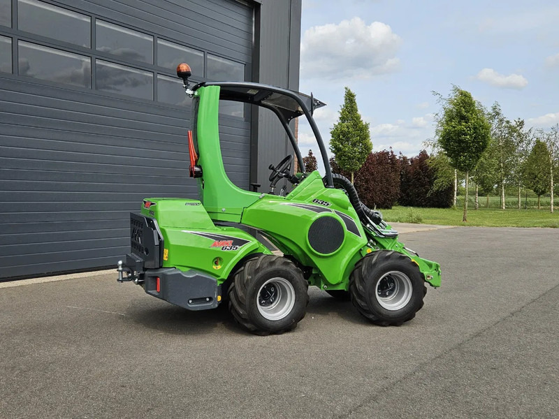 Kompaktni utovarivač gusjeničar Avant 635i Rental mini-shovel: slika Kompaktni utovarivač gusjeničar Avant 635i Rental mini-shovel