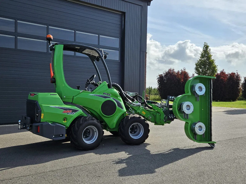 Avant 635i TDL+ mini-shovel - Kompaktni utovarivač gusjeničar: slika Avant 635i TDL+ mini-shovel - Kompaktni utovarivač gusjeničar Avant 635i TDL+ mini-shovel - Kompaktni utovarivač gusjeničar: slika Avant 635i TDL+ mini-shovel - Kompaktni utovarivač gusjeničar