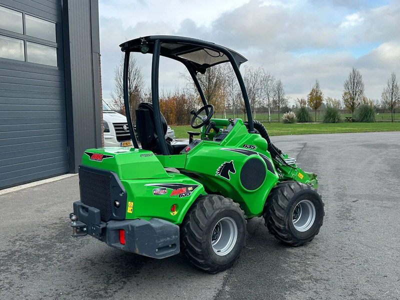 Avant 635i mini-shovel - Kompaktni utovarivač gusjeničar: slika Avant 635i mini-shovel - Kompaktni utovarivač gusjeničar Avant 635i mini-shovel - Kompaktni utovarivač gusjeničar: slika Avant 635i mini-shovel - Kompaktni utovarivač gusjeničar