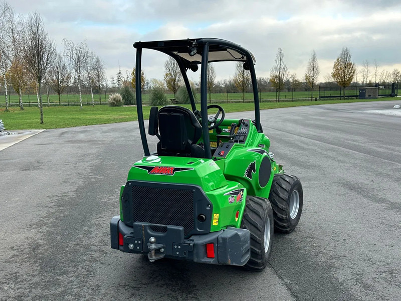 Avant 635i mini-shovel - Kompaktni utovarivač gusjeničar: slika Avant 635i mini-shovel - Kompaktni utovarivač gusjeničar Avant 635i mini-shovel - Kompaktni utovarivač gusjeničar: slika Avant 635i mini-shovel - Kompaktni utovarivač gusjeničar