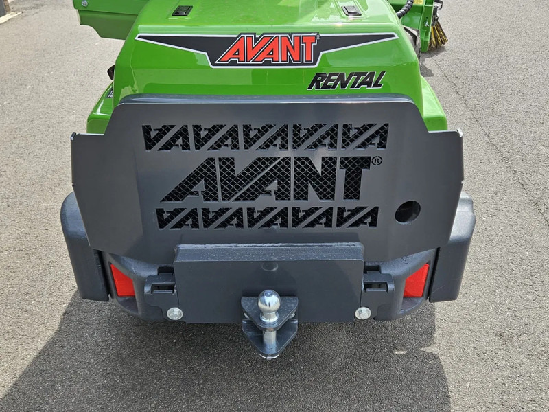 Kompaktni utovarivač gusjeničar Avant 645i Rental mini-shovel: slika Kompaktni utovarivač gusjeničar Avant 645i Rental mini-shovel Kompaktni utovarivač gusjeničar Avant 645i Rental mini-shovel: slika Kompaktni utovarivač gusjeničar Avant 645i Rental mini-shovel