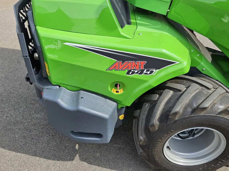 Kompaktni utovarivač gusjeničar Avant 645i Rental mini-shovel: slika Kompaktni utovarivač gusjeničar Avant 645i Rental mini-shovel Kompaktni utovarivač gusjeničar Avant 645i Rental mini-shovel: slika Kompaktni utovarivač gusjeničar Avant 645i Rental mini-shovel