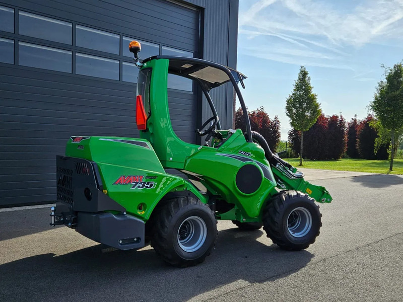 Avant 735i Rental mini-shovel - Kompaktni utovarivač gusjeničar: slika Avant 735i Rental mini-shovel - Kompaktni utovarivač gusjeničar Avant 735i Rental mini-shovel - Kompaktni utovarivač gusjeničar: slika Avant 735i Rental mini-shovel - Kompaktni utovarivač gusjeničar