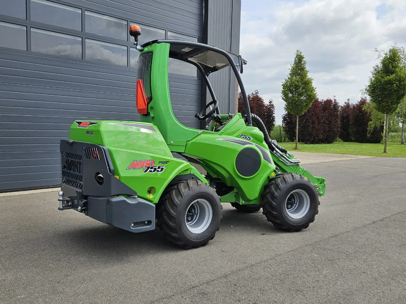 Avant 755i Rental mini-shovel - Kompaktni utovarivač gusjeničar: slika Avant 755i Rental mini-shovel - Kompaktni utovarivač gusjeničar Avant 755i Rental mini-shovel - Kompaktni utovarivač gusjeničar: slika Avant 755i Rental mini-shovel - Kompaktni utovarivač gusjeničar