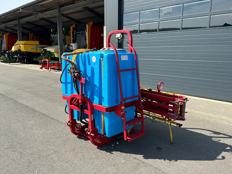 GRS 1000 ltr Gedragen veldspuit - Prskalica: slika GRS 1000 ltr Gedragen veldspuit - Prskalica GRS 1000 ltr Gedragen veldspuit - Prskalica: slika GRS 1000 ltr Gedragen veldspuit - Prskalica