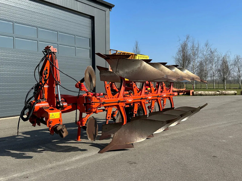 Kuhn Vari Master 151 - Plug: slika Kuhn Vari Master 151 - Plug Kuhn Vari Master 151 - Plug: slika Kuhn Vari Master 151 - Plug
