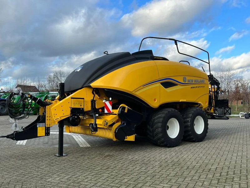 Kvadratna balirka New Holland Bigbaler 1270 plus: slika Kvadratna balirka New Holland Bigbaler 1270 plus