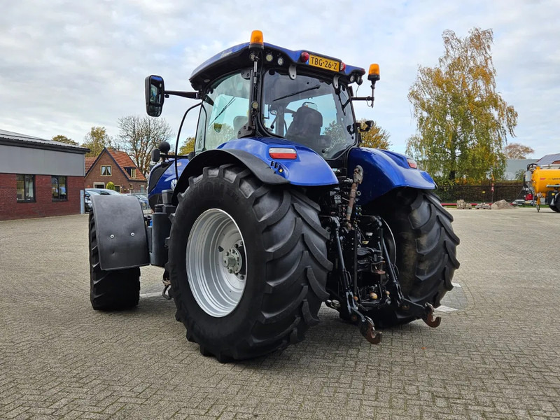 New Holland T7.230AC Autocommand - Traktor: slika New Holland T7.230AC Autocommand - Traktor New Holland T7.230AC Autocommand - Traktor: slika New Holland T7.230AC Autocommand - Traktor