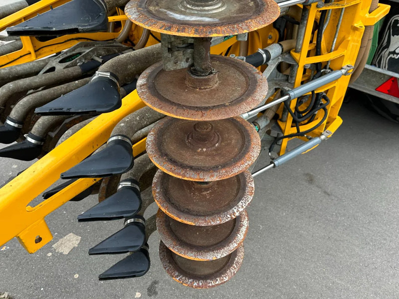 Cisterna za gnojnicu Roelama DT14 14.000ltr: slika Cisterna za gnojnicu Roelama DT14 14.000ltr Cisterna za gnojnicu Roelama DT14 14.000ltr: slika Cisterna za gnojnicu Roelama DT14 14.000ltr