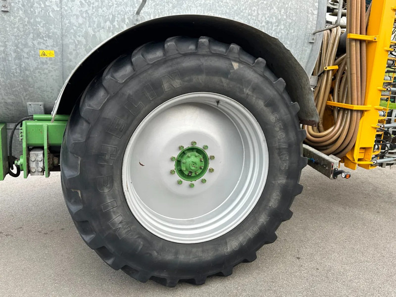 Cisterna za gnojnicu Roelama DT14 14.000ltr: slika Cisterna za gnojnicu Roelama DT14 14.000ltr Cisterna za gnojnicu Roelama DT14 14.000ltr: slika Cisterna za gnojnicu Roelama DT14 14.000ltr