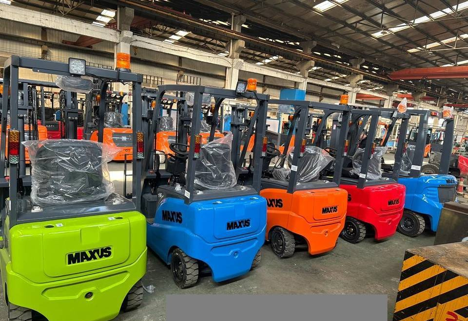 Zakup  NEW MAXUS 70 HP 4x4 Export Tractor Warranty up to 10 YEARS НОВИЙ Трактор 70 К.с. 4x4 MAXUS Експорт Гарантія до 10 РОКІВ NOWY Ciągnik 70 KM 4x4 MAXUS Export Gwarancja do 10 LAT NEW MAXUS 70 HP 4x4 Export Tractor Warranty up to 10 YEARS НОВИЙ Трактор 70 К.с. 4x4 MAXUS Експорт Гарантія до 10 РОКІВ NOWY Ciągnik 70 KM 4x4 MAXUS Export Gwarancja do 10 LAT: slika Zakup  NEW MAXUS 70 HP 4x4 Export Tractor Warranty up to 10 YEARS НОВИЙ Трактор 70 К.с. 4x4 MAXUS Експорт Гарантія до 10 РОКІВ NOWY Ciągnik 70 KM 4x4 MAXUS Export Gwarancja do 10 LAT NEW MAXUS 70 HP 4x4 Export Tractor Warranty up to 10 YEARS НОВИЙ Трактор 70 К.с. 4x4 MAXUS Експорт Гарантія до 10 РОКІВ NOWY Ciągnik 70 KM 4x4 MAXUS Export Gwarancja do 10 LAT