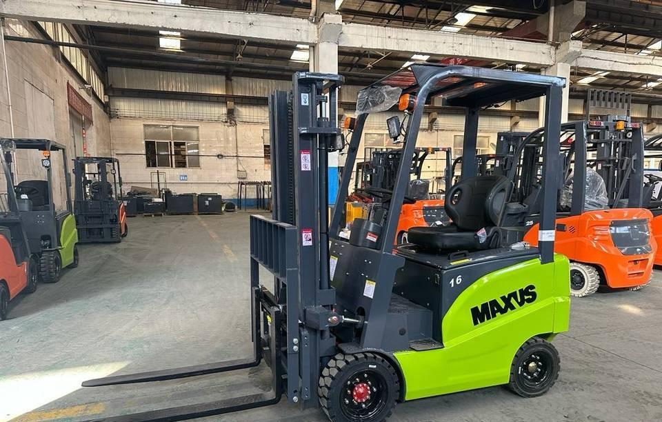 Zakup  NEW MAXUS 70 HP 4x4 Export Tractor Warranty up to 10 YEARS НОВИЙ Трактор 70 К.с. 4x4 MAXUS Експорт Гарантія до 10 РОКІВ NOWY Ciągnik 70 KM 4x4 MAXUS Export Gwarancja do 10 LAT NEW MAXUS 70 HP 4x4 Export Tractor Warranty up to 10 YEARS НОВИЙ Трактор 70 К.с. 4x4 MAXUS Експорт Гарантія до 10 РОКІВ NOWY Ciągnik 70 KM 4x4 MAXUS Export Gwarancja do 10 LAT: slika Zakup  NEW MAXUS 70 HP 4x4 Export Tractor Warranty up to 10 YEARS НОВИЙ Трактор 70 К.с. 4x4 MAXUS Експорт Гарантія до 10 РОКІВ NOWY Ciągnik 70 KM 4x4 MAXUS Export Gwarancja do 10 LAT NEW MAXUS 70 HP 4x4 Export Tractor Warranty up to 10 YEARS НОВИЙ Трактор 70 К.с. 4x4 MAXUS Експорт Гарантія до 10 РОКІВ NOWY Ciągnik 70 KM 4x4 MAXUS Export Gwarancja do 10 LAT