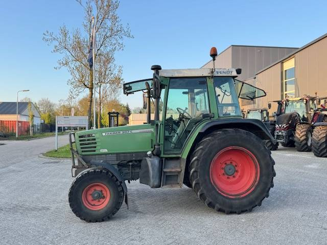Fendt 307c 2wd - Traktor: slika Fendt 307c 2wd - Traktor Fendt 307c 2wd - Traktor: slika Fendt 307c 2wd - Traktor