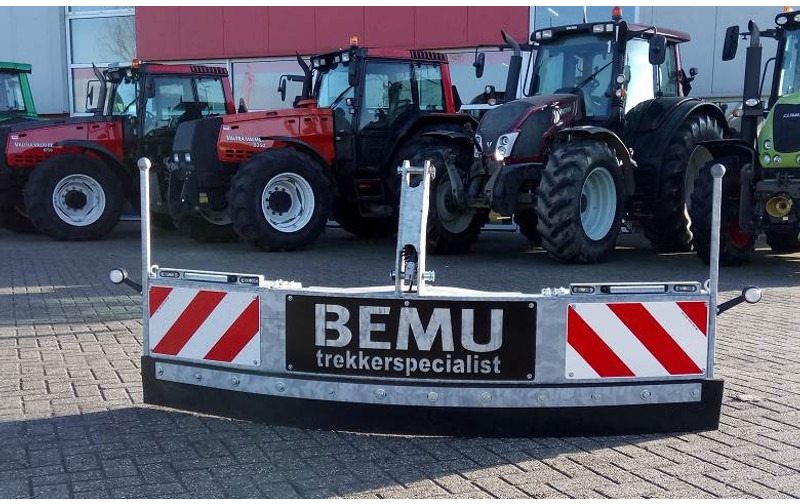 Jochemsen frontbumper - Rezervni dijelovi za Poljoprivredni strojevi: slika Jochemsen frontbumper - Rezervni dijelovi za Poljoprivredni strojevi Jochemsen frontbumper - Rezervni dijelovi za Poljoprivredni strojevi: slika Jochemsen frontbumper - Rezervni dijelovi za Poljoprivredni strojevi