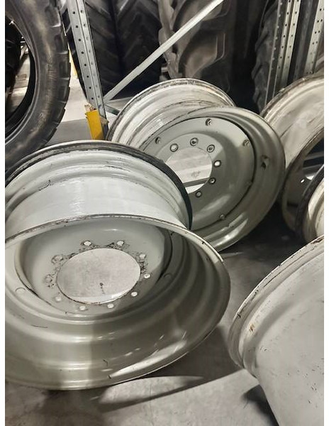 Valtra 15x30 velgen, rims - Gume i felge za Poljoprivredni strojevi: slika Valtra 15x30 velgen, rims - Gume i felge za Poljoprivredni strojevi Valtra 15x30 velgen, rims - Gume i felge za Poljoprivredni strojevi: slika Valtra 15x30 velgen, rims - Gume i felge za Poljoprivredni strojevi