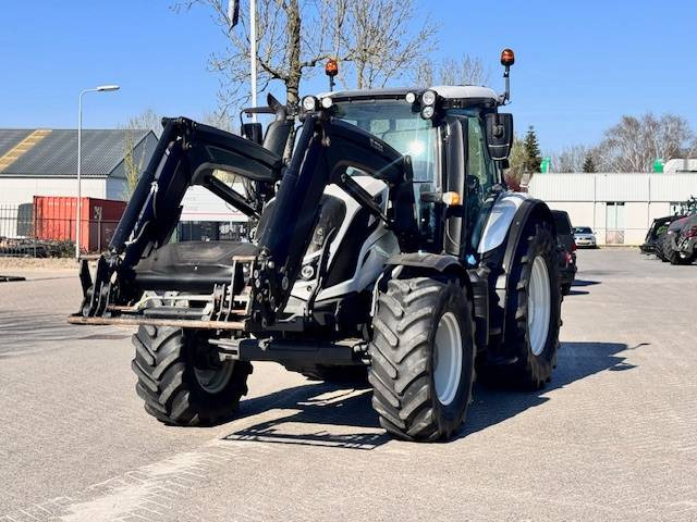 Valtra N104 Hitech5 met voorlader 4700 uur! - Traktor: slika Valtra N104 Hitech5 met voorlader 4700 uur! - Traktor Valtra N104 Hitech5 met voorlader 4700 uur! - Traktor: slika Valtra N104 Hitech5 met voorlader 4700 uur! - Traktor