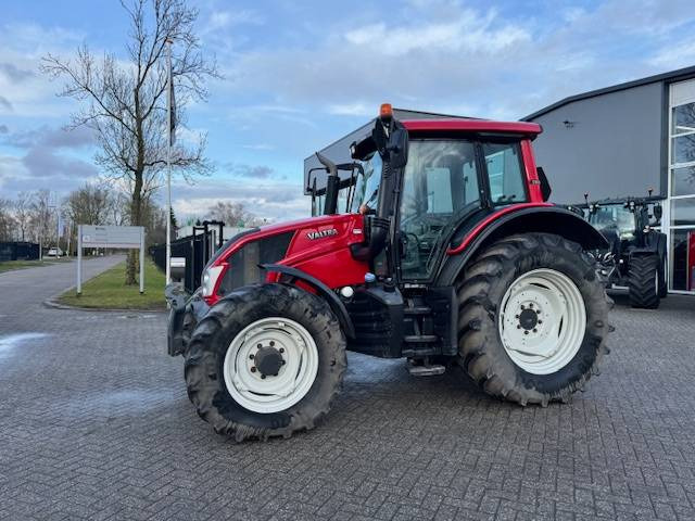 Valtra N123 Hitech5 - Traktor: slika Valtra N123 Hitech5 - Traktor Valtra N123 Hitech5 - Traktor: slika Valtra N123 Hitech5 - Traktor