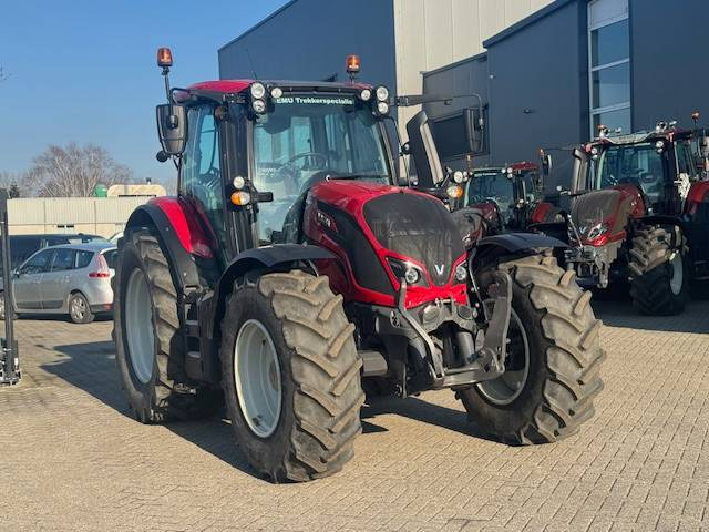 Valtra N134 Hitech - Traktor: slika Valtra N134 Hitech - Traktor Valtra N134 Hitech - Traktor: slika Valtra N134 Hitech - Traktor