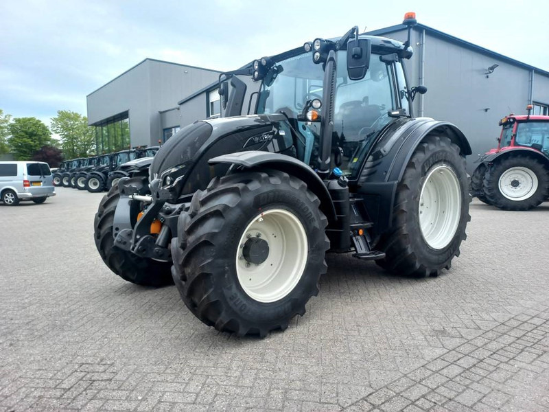 Valtra N155 Ecopower Direct Smart Touch! - Traktor: slika Valtra N155 Ecopower Direct Smart Touch! - Traktor Valtra N155 Ecopower Direct Smart Touch! - Traktor: slika Valtra N155 Ecopower Direct Smart Touch! - Traktor