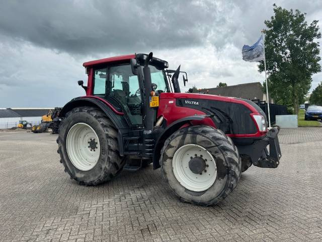 Valtra T193 Hitech TWINTRAC 5900 uur! - Traktor: slika Valtra T193 Hitech TWINTRAC 5900 uur! - Traktor Valtra T193 Hitech TWINTRAC 5900 uur! - Traktor: slika Valtra T193 Hitech TWINTRAC 5900 uur! - Traktor