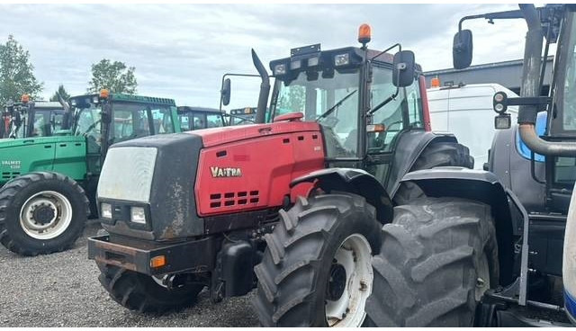 Valtra Valmet 8450, Voorasvering! - Traktor: slika Valtra Valmet 8450, Voorasvering! - Traktor Valtra Valmet 8450, Voorasvering! - Traktor: slika Valtra Valmet 8450, Voorasvering! - Traktor