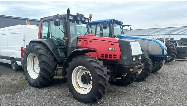 Valtra Valmet 8450, Voorasvering! - Traktor: slika Valtra Valmet 8450, Voorasvering! - Traktor Valtra Valmet 8450, Voorasvering! - Traktor: slika Valtra Valmet 8450, Voorasvering! - Traktor
