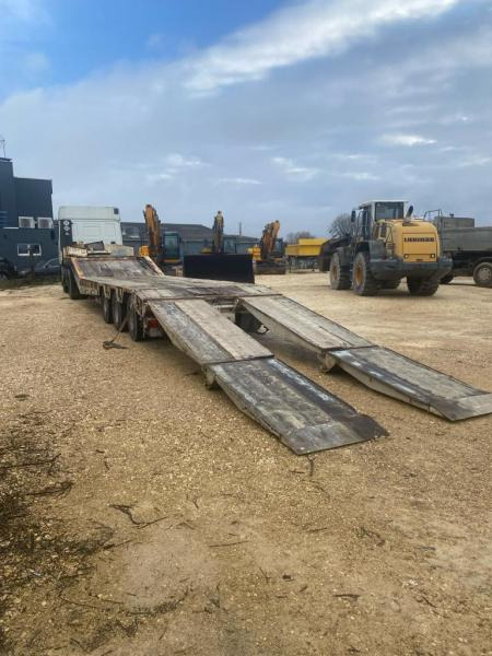 ACTM Porte engins 3 essieux - Poluprikolica s niskim utovarivačem: slika ACTM Porte engins 3 essieux - Poluprikolica s niskim utovarivačem ACTM Porte engins 3 essieux - Poluprikolica s niskim utovarivačem: slika ACTM Porte engins 3 essieux - Poluprikolica s niskim utovarivačem