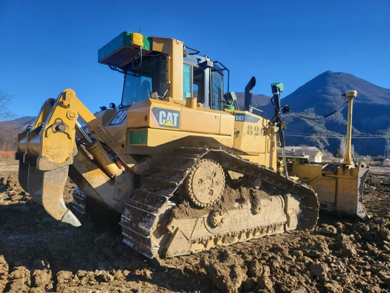 Caterpillar D6T - Buldožer: slika Caterpillar D6T - Buldožer Caterpillar D6T - Buldožer: slika Caterpillar D6T - Buldožer