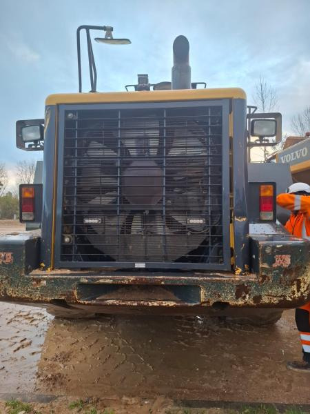 Komatsu WA500-6 - Utovarivač na kotačima: slika Komatsu WA500-6 - Utovarivač na kotačima Komatsu WA500-6 - Utovarivač na kotačima: slika Komatsu WA500-6 - Utovarivač na kotačima