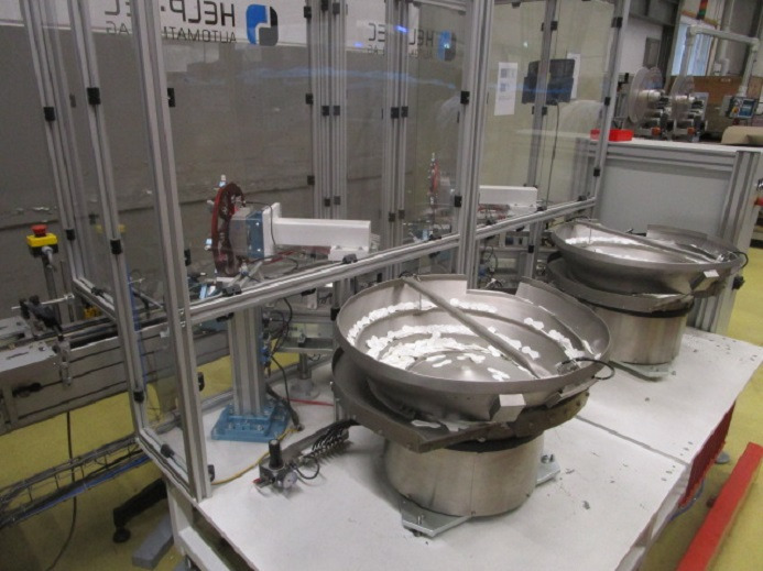 DECKEL ETIKETTIER ANLAGE SCHLEUTER GU 2 DO MIT 2xLÖFFELEINLEGESTATIONEN - Stroj za pakiranje: slika DECKEL ETIKETTIER ANLAGE SCHLEUTER GU 2 DO MIT 2xLÖFFELEINLEGESTATIONEN - Stroj za pakiranje DECKEL ETIKETTIER ANLAGE SCHLEUTER GU 2 DO MIT 2xLÖFFELEINLEGESTATIONEN - Stroj za pakiranje: slika DECKEL ETIKETTIER ANLAGE SCHLEUTER GU 2 DO MIT 2xLÖFFELEINLEGESTATIONEN - Stroj za pakiranje