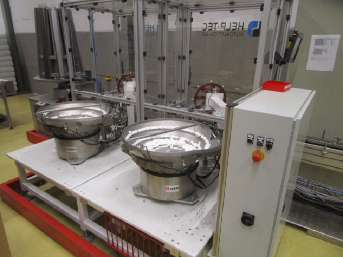 DECKEL ETIKETTIER ANLAGE SCHLEUTER GU 2 DO MIT 2xLÖFFELEINLEGESTATIONEN - Stroj za pakiranje: slika DECKEL ETIKETTIER ANLAGE SCHLEUTER GU 2 DO MIT 2xLÖFFELEINLEGESTATIONEN - Stroj za pakiranje DECKEL ETIKETTIER ANLAGE SCHLEUTER GU 2 DO MIT 2xLÖFFELEINLEGESTATIONEN - Stroj za pakiranje: slika DECKEL ETIKETTIER ANLAGE SCHLEUTER GU 2 DO MIT 2xLÖFFELEINLEGESTATIONEN - Stroj za pakiranje