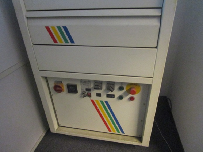 PNEUMATISCHE TRANSFERPRESSEN – HITZEPRESSE FÜR T-SHIRT DRUCK – INTRON COPY PRESS 300 220 070 - Tiskarski stroj: slika PNEUMATISCHE TRANSFERPRESSEN – HITZEPRESSE FÜR T-SHIRT DRUCK – INTRON COPY PRESS 300 220 070 - Tiskarski stroj PNEUMATISCHE TRANSFERPRESSEN – HITZEPRESSE FÜR T-SHIRT DRUCK – INTRON COPY PRESS 300 220 070 - Tiskarski stroj: slika PNEUMATISCHE TRANSFERPRESSEN – HITZEPRESSE FÜR T-SHIRT DRUCK – INTRON COPY PRESS 300 220 070 - Tiskarski stroj