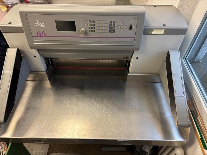 POLAR 66 - Stroj za rezanje papira: slika POLAR 66 - Stroj za rezanje papira POLAR 66 - Stroj za rezanje papira: slika POLAR 66 - Stroj za rezanje papira