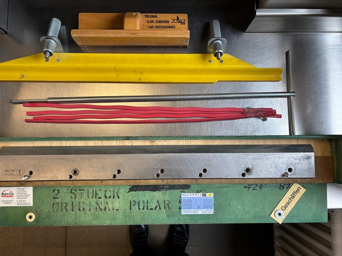 POLAR 66 - Stroj za rezanje papira: slika POLAR 66 - Stroj za rezanje papira POLAR 66 - Stroj za rezanje papira: slika POLAR 66 - Stroj za rezanje papira