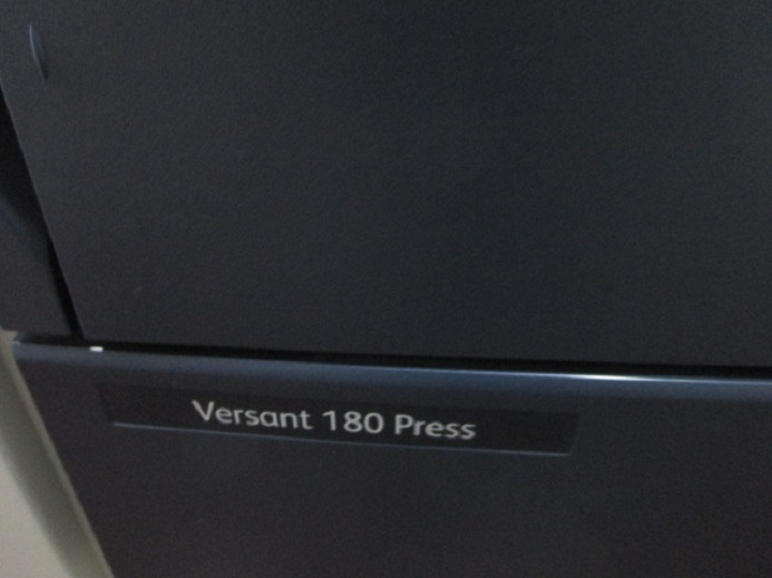 Stroj za digitalni tisak XEROX VERSANT 180 PRESS: slika Stroj za digitalni tisak XEROX VERSANT 180 PRESS Stroj za digitalni tisak XEROX VERSANT 180 PRESS: slika Stroj za digitalni tisak XEROX VERSANT 180 PRESS