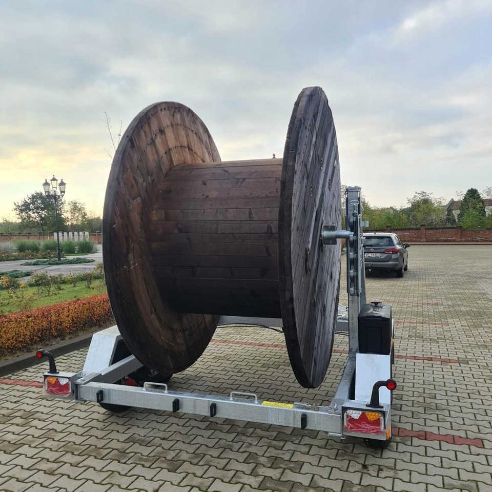 PRZYCZEPA SŁUPOWA KABLOWA PRZEWÓZ KABLI 3500 KG / POLE CABLE TRAILER FOR CABLE TRANSPORT 3500 KG - Prikolica za kablove: slika PRZYCZEPA SŁUPOWA KABLOWA PRZEWÓZ KABLI 3500 KG / POLE CABLE TRAILER FOR CABLE TRANSPORT 3500 KG - Prikolica za kablove PRZYCZEPA SŁUPOWA KABLOWA PRZEWÓZ KABLI 3500 KG / POLE CABLE TRAILER FOR CABLE TRANSPORT 3500 KG - Prikolica za kablove: slika PRZYCZEPA SŁUPOWA KABLOWA PRZEWÓZ KABLI 3500 KG / POLE CABLE TRAILER FOR CABLE TRANSPORT 3500 KG - Prikolica za kablove