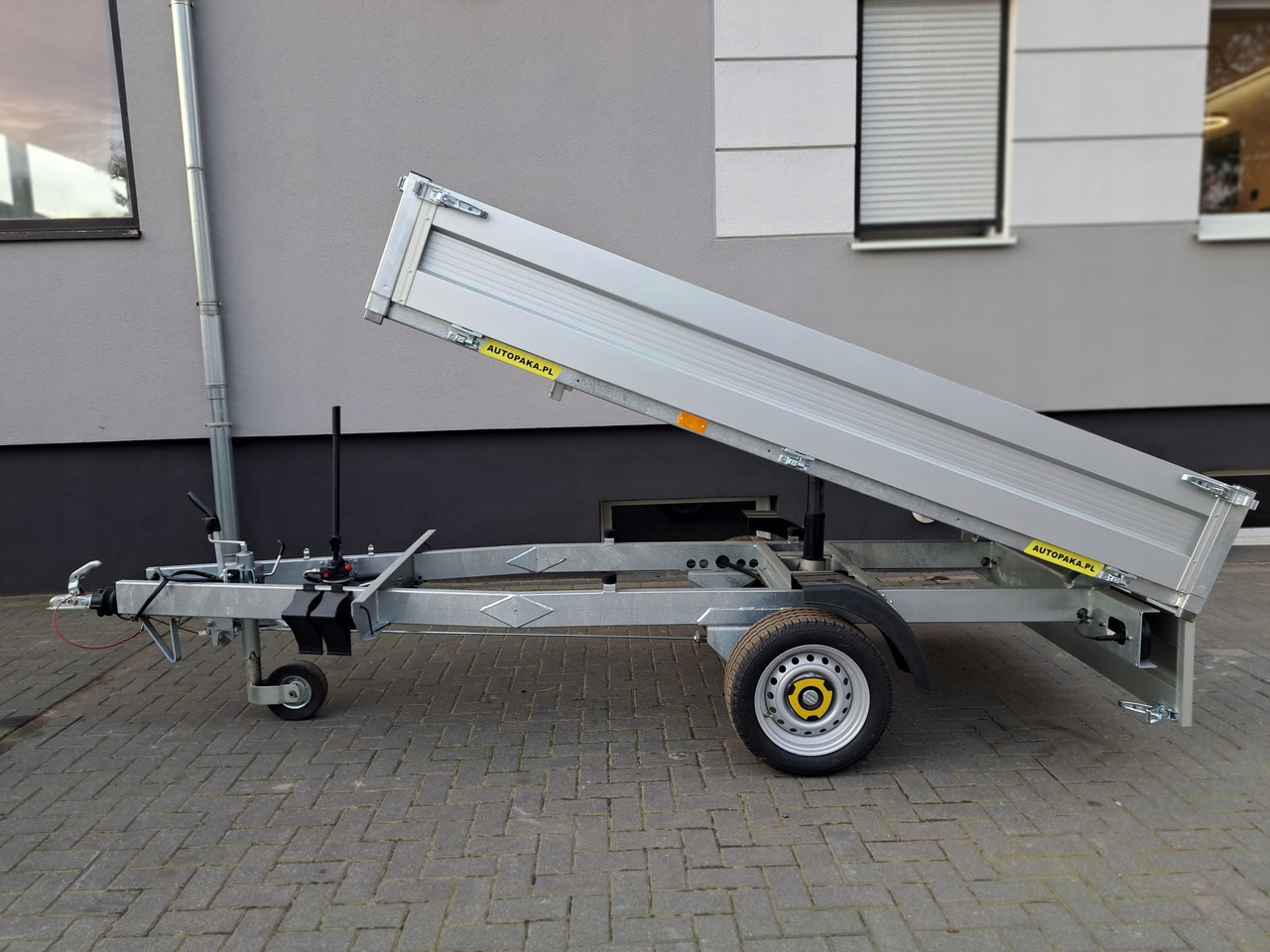 Novi Kiper prikolica Przyczepa WARK wywrotka DMC 1500 kg 1-wywrot / WARK tipper trailer GVW 1500 kg 1-way tipper: slika Novi Kiper prikolica Przyczepa WARK wywrotka DMC 1500 kg 1-wywrot / WARK tipper trailer GVW 1500 kg 1-way tipper Novi Kiper prikolica Przyczepa WARK wywrotka DMC 1500 kg 1-wywrot / WARK tipper trailer GVW 1500 kg 1-way tipper: slika Novi Kiper prikolica Przyczepa WARK wywrotka DMC 1500 kg 1-wywrot / WARK tipper trailer GVW 1500 kg 1-way tipper