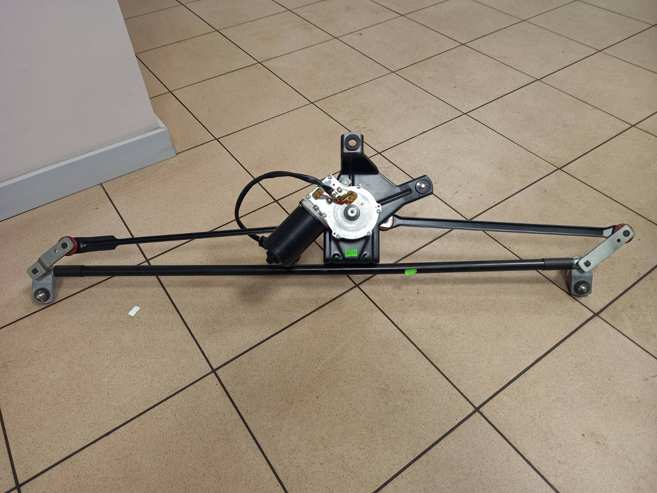 DAF - Brisač: slika DAF - Brisač DAF - Brisač: slika DAF - Brisač