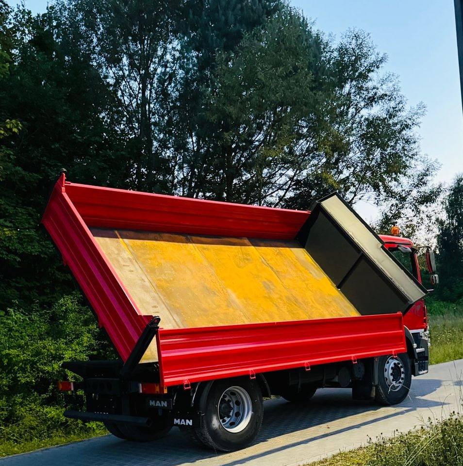 MAN TGM 18.290 - Kiper: slika MAN TGM 18.290 - Kiper MAN TGM 18.290 - Kiper: slika MAN TGM 18.290 - Kiper
