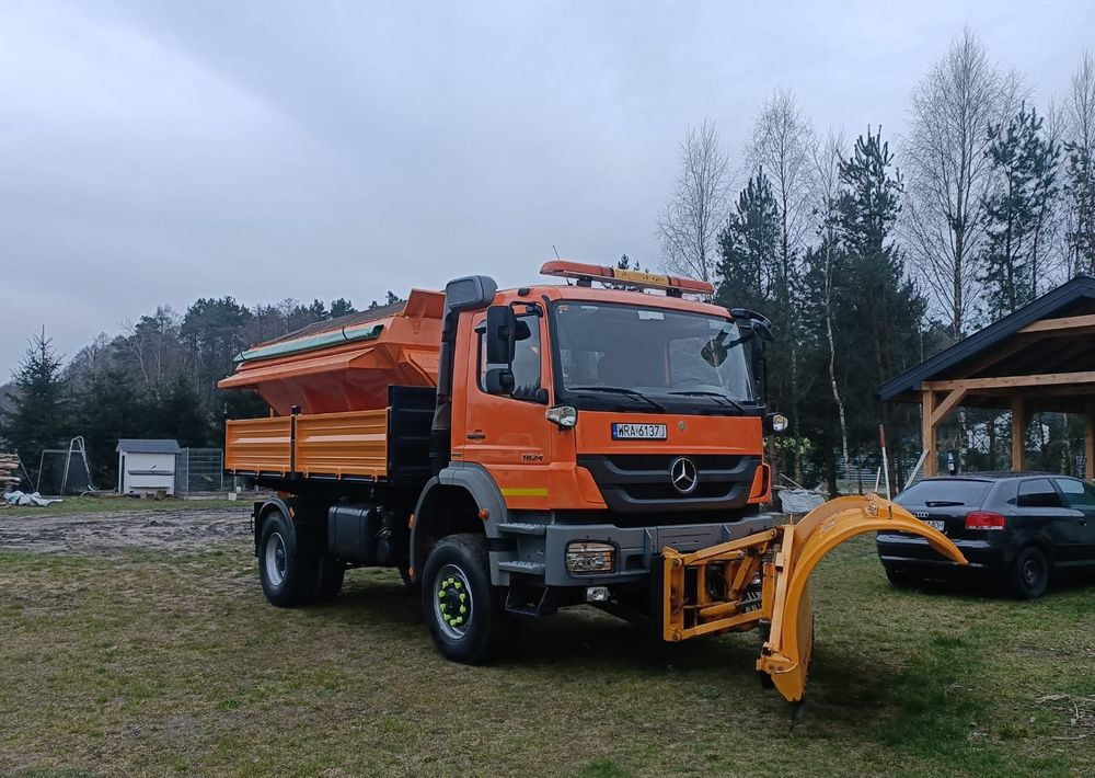 Mercedes-Benz Axor 1824 - Vozilo za čišćenje snijega: slika Mercedes-Benz Axor 1824 - Vozilo za čišćenje snijega Mercedes-Benz Axor 1824 - Vozilo za čišćenje snijega: slika Mercedes-Benz Axor 1824 - Vozilo za čišćenje snijega