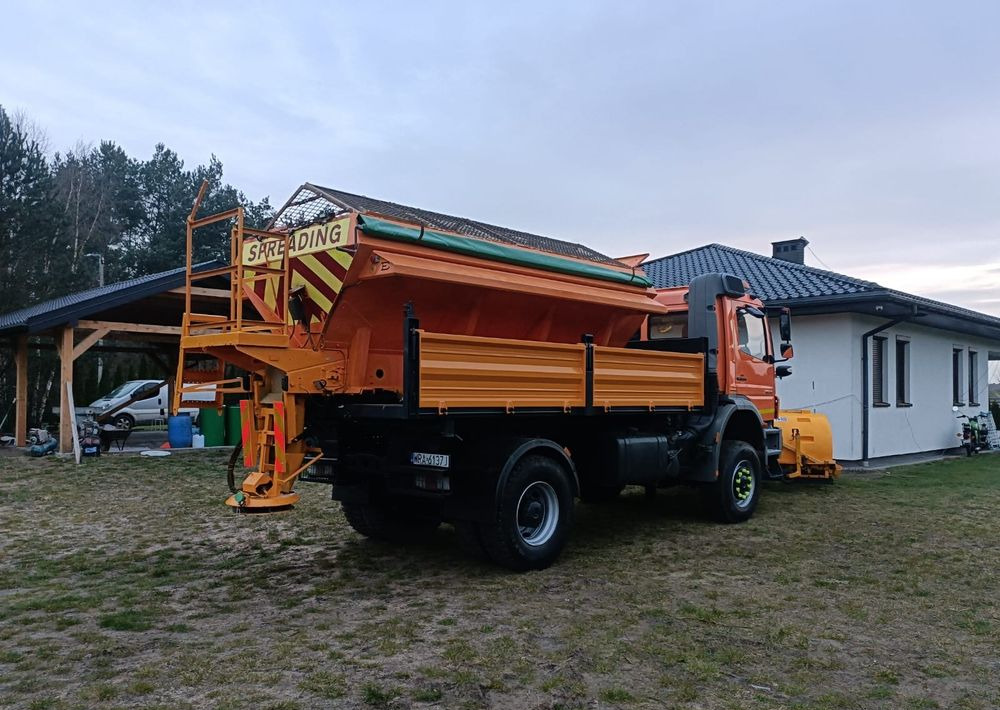 Mercedes-Benz Axor 1824 - Vozilo za čišćenje snijega: slika Mercedes-Benz Axor 1824 - Vozilo za čišćenje snijega Mercedes-Benz Axor 1824 - Vozilo za čišćenje snijega: slika Mercedes-Benz Axor 1824 - Vozilo za čišćenje snijega