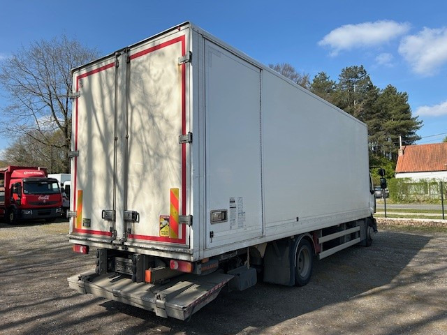 Renault Trucks D - Kamion: slika Renault Trucks D - Kamion Renault Trucks D - Kamion: slika Renault Trucks D - Kamion