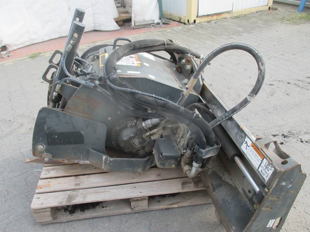 Bobcat 18 PLA - Strugač: slika Bobcat 18 PLA - Strugač Bobcat 18 PLA - Strugač: slika Bobcat 18 PLA - Strugač